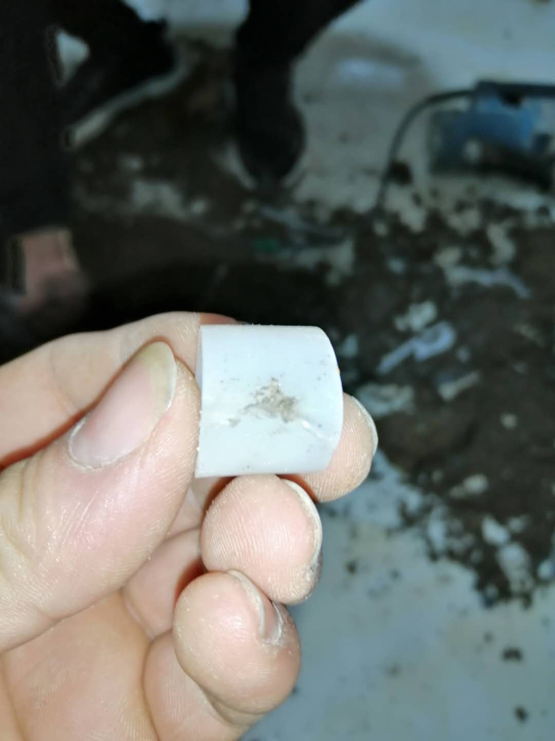 伽师家里地暖漏水了怎么办？